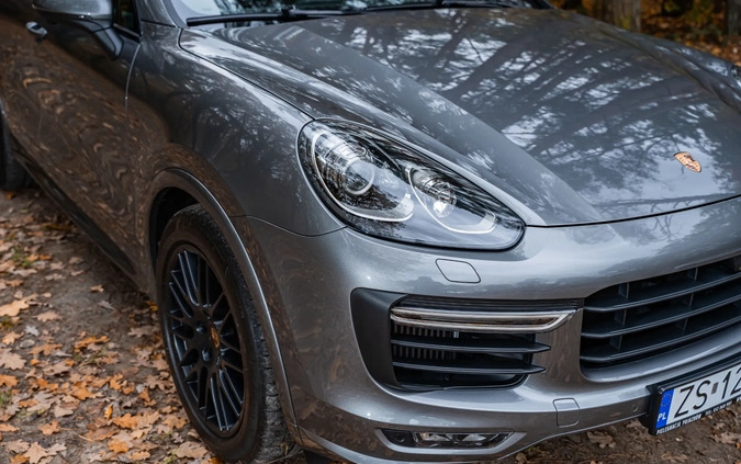 Porsche Cayenne cena 199900 przebieg: 126000, rok produkcji 2015 z Szczecin małe 497